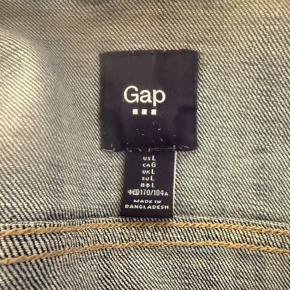 Gap Blue Denim Jacket With Silver Button - image 7